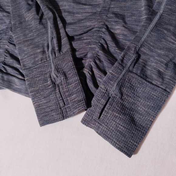 Athleta Long Sleeve Workout Top Women's Faded Sz Tag - Gray, Imperfect - Picture 9 of 16